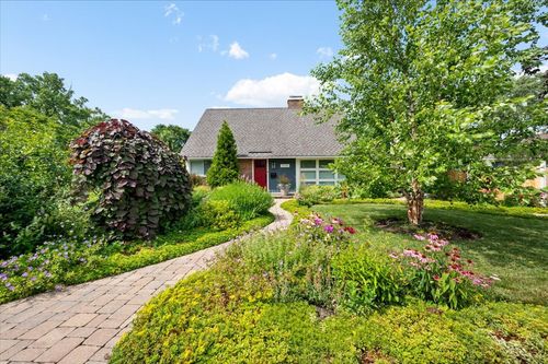 3333 Payne St, Evanston, IL, 60201-1835 | Card Image