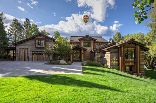 855 Fox Ln, Steamboat Springs, CO, 80487-8828 | Card Image
