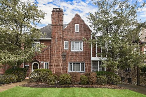 2205 Beechwood Blvd., Squirrel Hill, PA, 15217 | Card Image