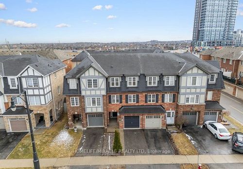 7 Viewforth Rd, Brampton, ON, L7A0R2 | Card Image