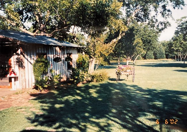 Potting Shed on left, with a view of the back yard in the background | Image 33