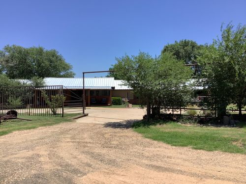 1203 S Date St, Plainview, TX, 79072-8832 | Card Image