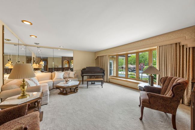 714 80 Th St, House other with 4 bedrooms, 2 bathrooms and 4 parking in Downers Grove IL | Image 4