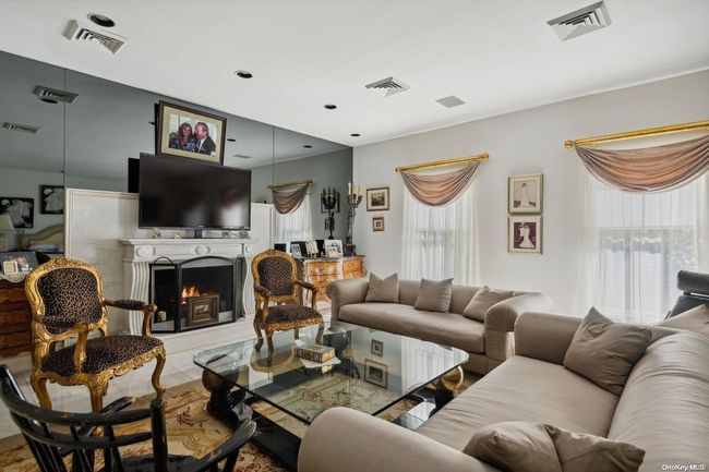 12 Woodfield Ln, House other with 8 bedrooms, 8 bathrooms and null parking in Glen Head NY | Image 12
