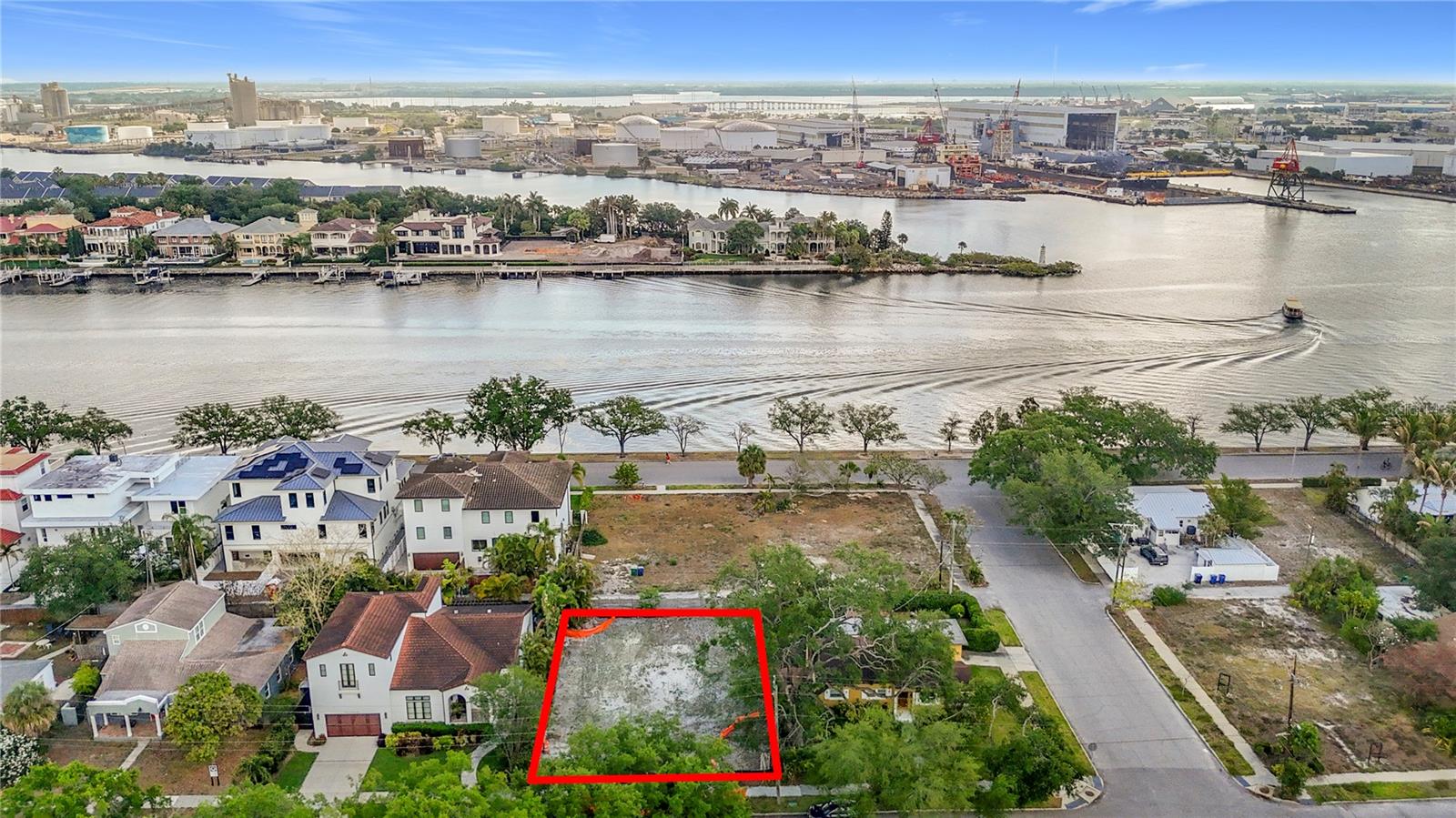 Land in TAMPA 2