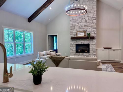 327 Crest Pointe S, Bremen, GA, 30110-2361 | Card Image