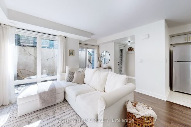 129 - 2 Dunsheath Way, Condo with 2 bedrooms, 2 bathrooms and null parking in Markham ON | Image 7