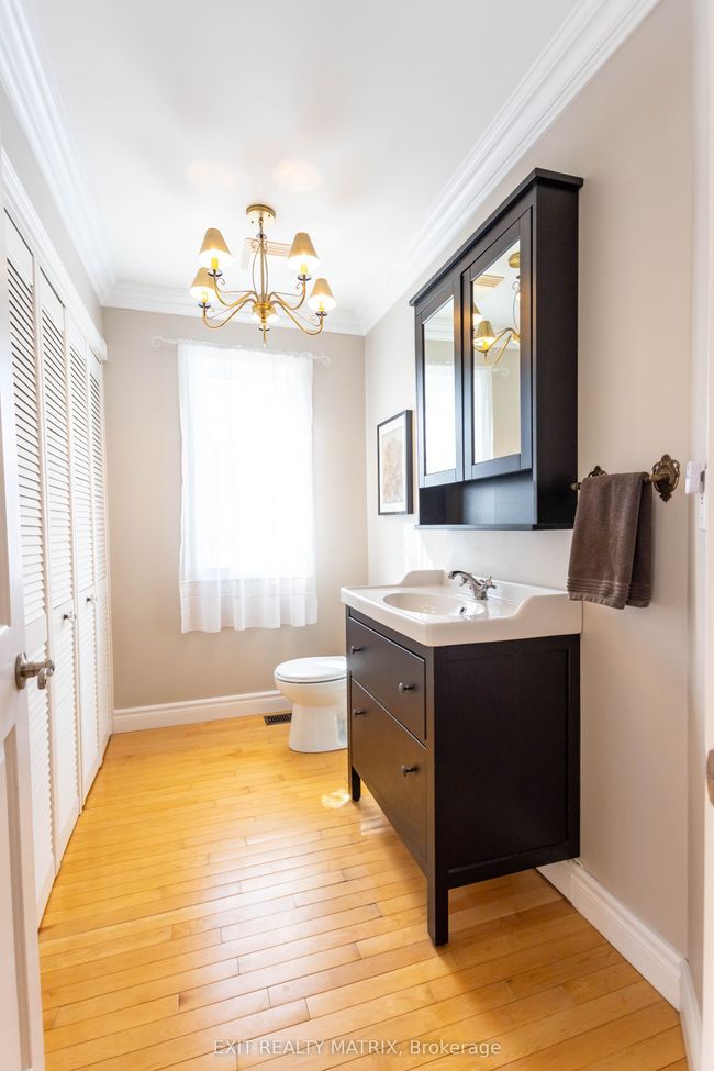 257 N Russell Rd, House other with 4 bedrooms, 3 bathrooms and 8 parking in Russell ON | Image 13