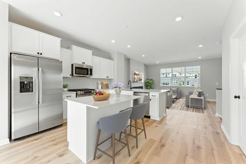 1541 Traverse Pt, SAINT PAUL, MN, 55122 | Card Image