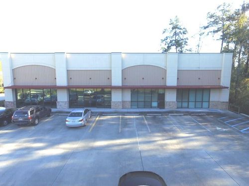 2199 Manton Dr, Covington, LA, 70433-1002 | Card Image