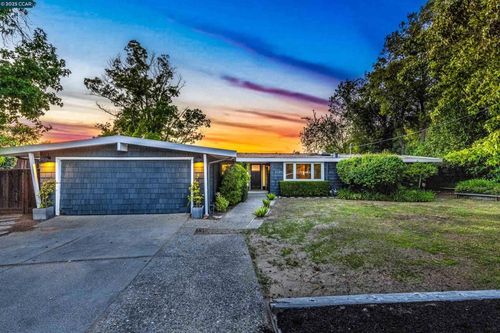 117 Estates Dr, Orinda, CA, 94563-3405 | Card Image