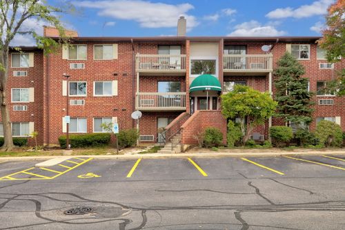 apt-2d-820 N Lakeside Dr, Vernon Hills, IL, 60061-2660 | Card Image