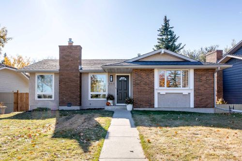 959 Parkwood Way Se, Calgary, AB, T2J3V4 | Card Image