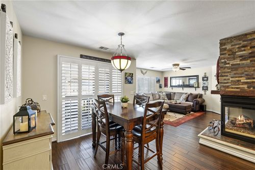 28385 Mirabelle Ln, Saugus, CA, 91350-3238 | Card Image