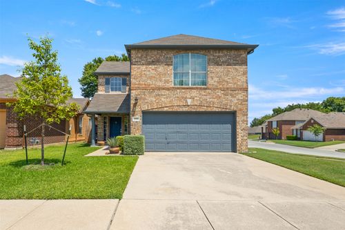 6900 Chaco Trl, Fort Worth, TX, 76137-6325 | Card Image