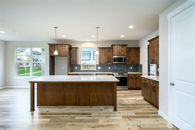 Images are representative of the floor plan and may vary by location and selected finishes. | Image 7