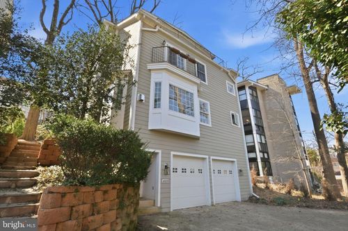 4005 22nd St N, ARLINGTON, VA, 22207-3918 | Card Image