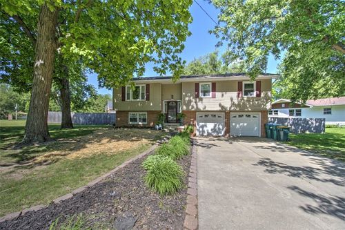 1135 Finley Ave, Mt. Zion, IL, 62549-1016 | Card Image