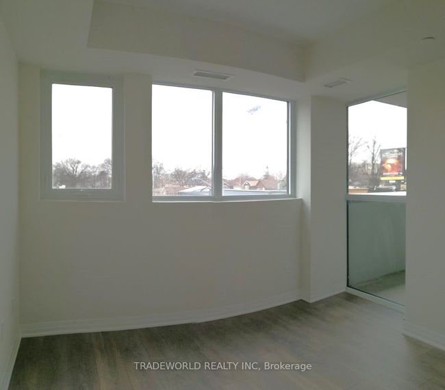 326 - 2301 Danforth Ave, Condo with 2 bedrooms, 1 bathrooms and 1 parking in Toronto ON | Image 22