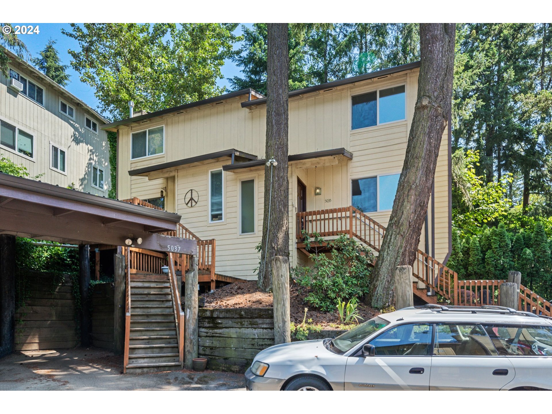 Pasadena St, Portland, OR 97219