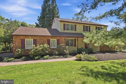 2580 Springhill Cir, Furlong, PA, 18925-1100 | Card Image