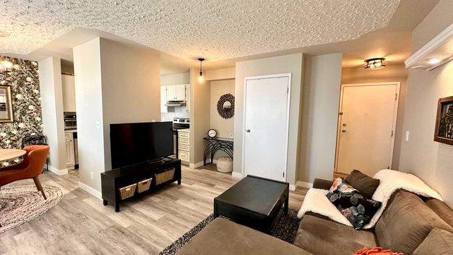 102 - 1516 11 Ave Sw, Condo with 2 bedrooms, 2 bathrooms and 1 parking in Calgary AB | Image 5