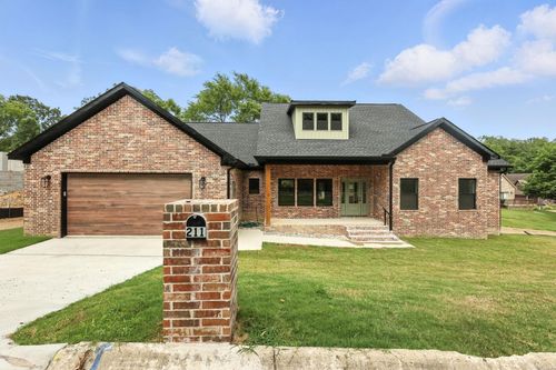 211 Cromwell Ct, Hot Springs, AR, 71901-7371 | Card Image