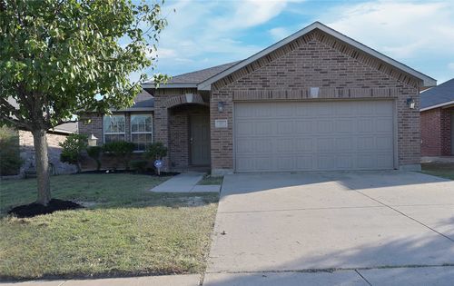 317 Chalkstone Dr, Fort Worth, TX, 76131-3998 | Card Image