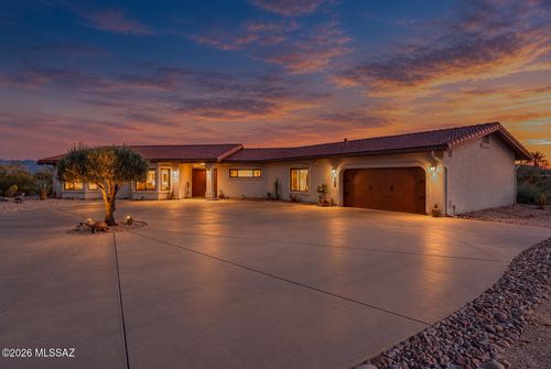 250 W Calle Lecho, Green Valley, AZ, 85622-1604 | Card Image