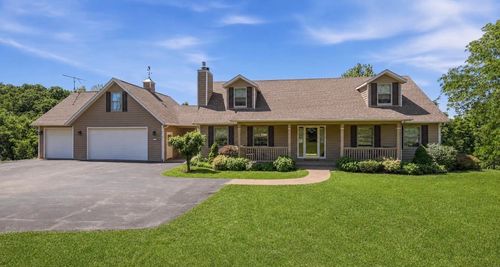 51 Shenandoah Dr, Galena, IL, 61036-9347 | Card Image