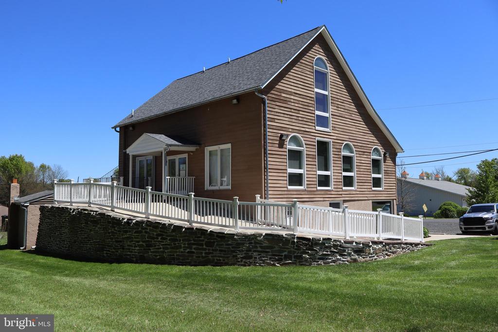Commercial Lease in OTTSVILLE 4