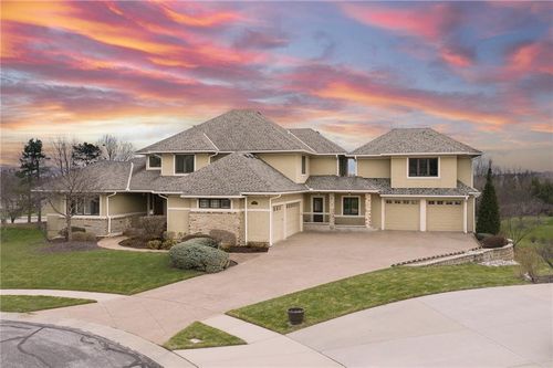 14105 Stearns St, Overland Park, KS, 66221-8089 | Card Image