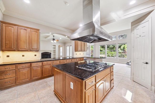 5215 Eagle Pointe Ct, House other with 5 bedrooms, 5 bathrooms and 2 parking in Sugar Land TX | Image 15