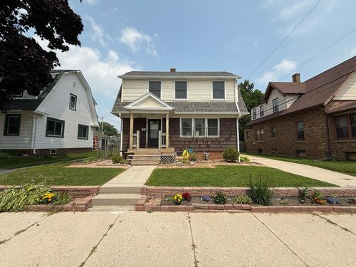 1914 Cooper Ave, Sheboygan, WI, 53083-4527 | Card Image