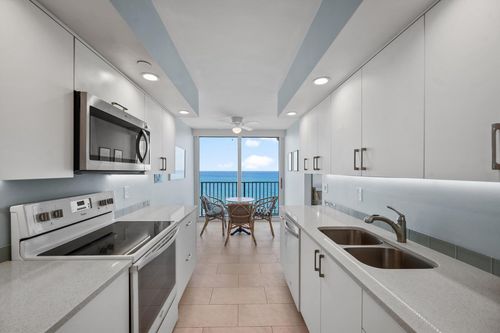 apt-6di-3360 S Ocean Blvd, Palm Beach, FL, 33480-7097 | Card Image