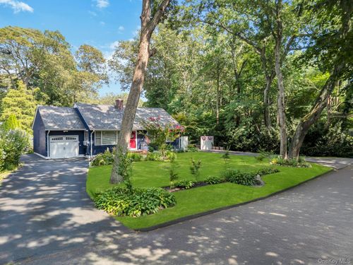 2 Prospect Dr N, Huntingtn Sta, NY, 11746-2921 | Card Image