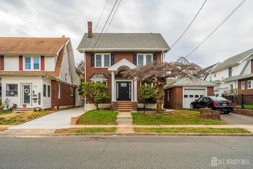 527 Linden Ave, Woodbridge, NJ, 07095-3037 | Card Image