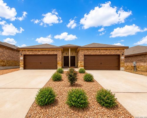 442 Emma Dr, New Braunfels, TX, 78130-0579 | Card Image