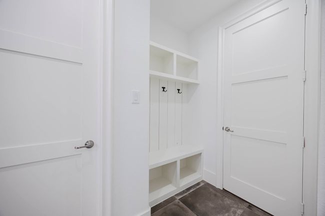View of mudroom | Image 10