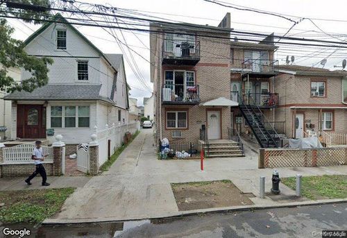 9552 112th Street, New York, NY, 11419 | Card Image