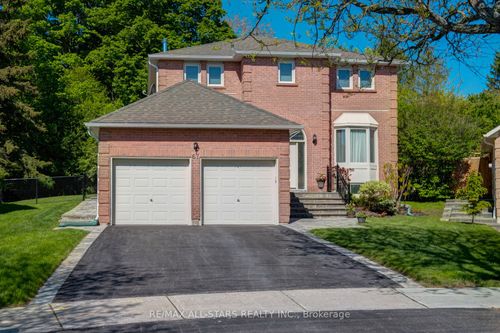67 Autumn Way, Aurora, ON, L4G4P5 | Card Image