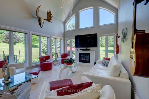 5-10 Zimmerman Dr, Caledon, ON, L7E4C2 | Card Image