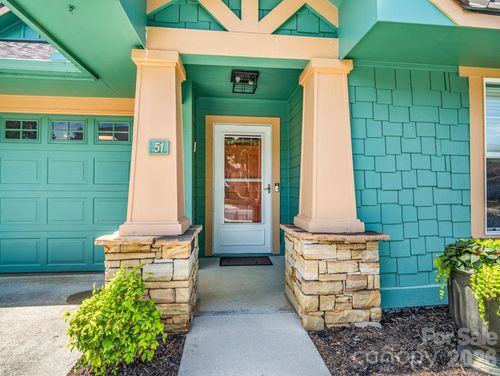 51 Barn Owl Way, Hendersonville, NC, 28792-7414 | Card Image