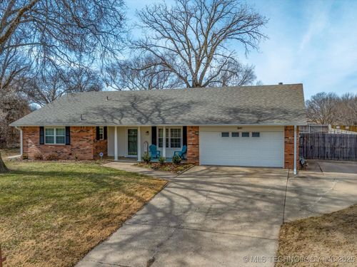 941 Lariat Drive, Bartlesville, OK, 74006 | Card Image