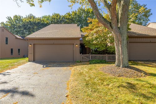7 Sky Ridge Dr, Rochester, NY, 14625-2158 | Card Image