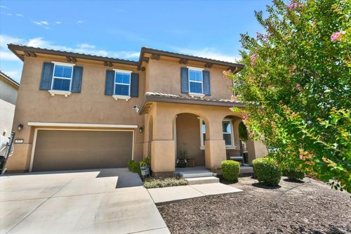 575 W Cherry Street, Dixon, CA, 95620 | Card Image