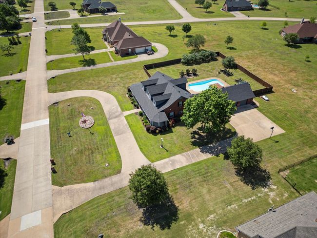 1072 W Secretariat Dr, House other with 4 bedrooms, 5 bathrooms and null parking in Terrell TX | Image 15