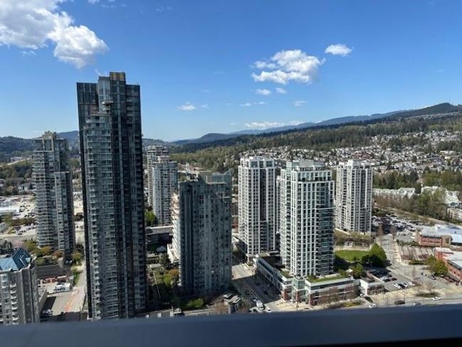 3407 - 1182 Westwood Street, Condo with 2 bedrooms, 2 bathrooms and 1 parking in Coquitlam BC | Image 3