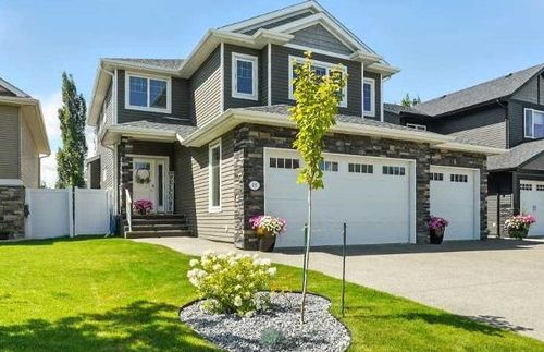 18 Vienna Close, Red Deer, AB, T4P0P1 | Card Image