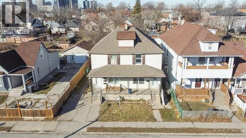 756 Brant St, Windsor, ON, N9A3E8 | Card Image